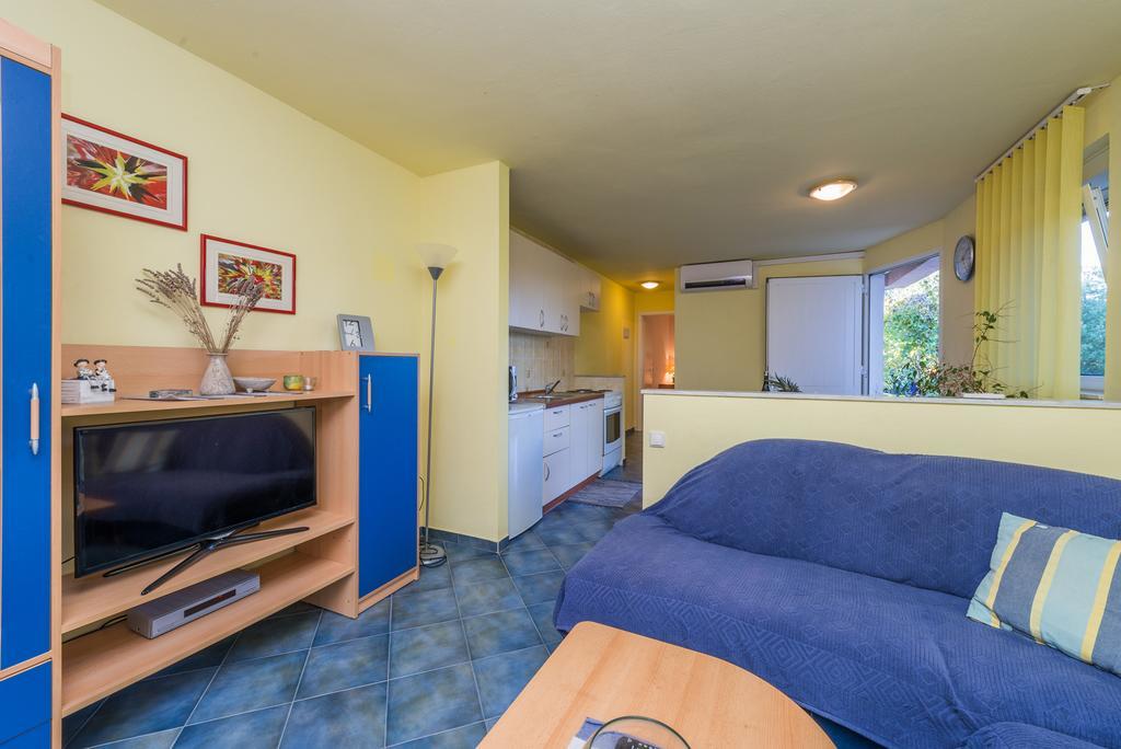 Apartment Stipic Petrcane Exterior photo